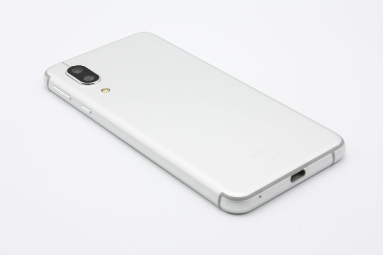 AQUOS sense3 SH-02M ����С��ۥ磻�� SIM���å�����Ѥ� B���
