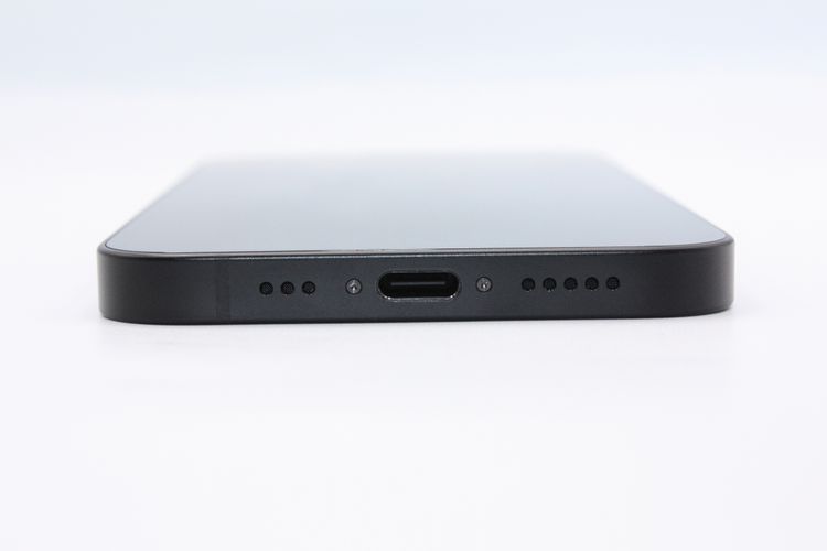 ���� �Хåƥ꡼�����ɹ�(100%) iPhone16e 128GB �֥�å� A���