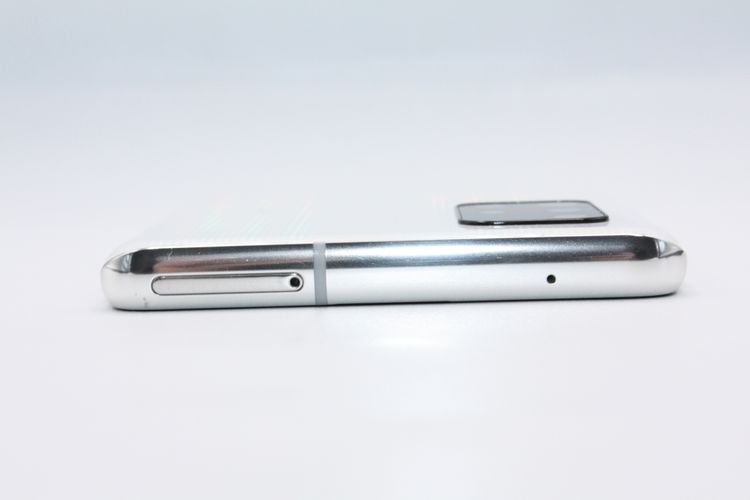 �������ò� Galaxy A51 5G SCG07 �ۥ磻�� SIM���å�����Ѥ� B���