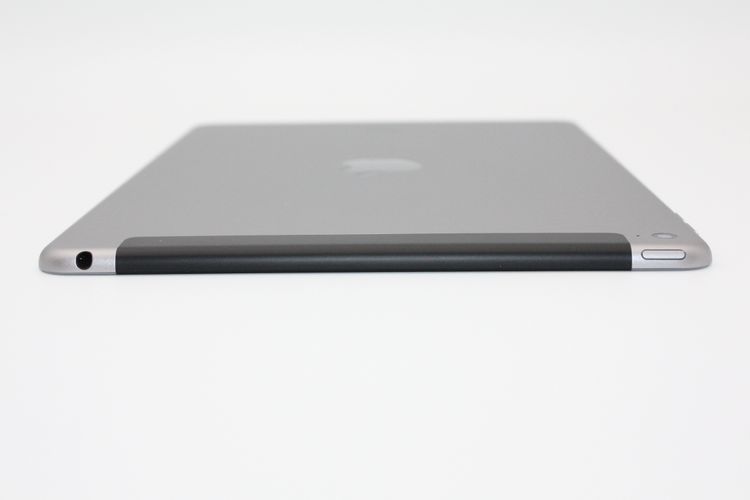 ���� iPad Air 2 Wi-Fi + Cellular 32GB au A���