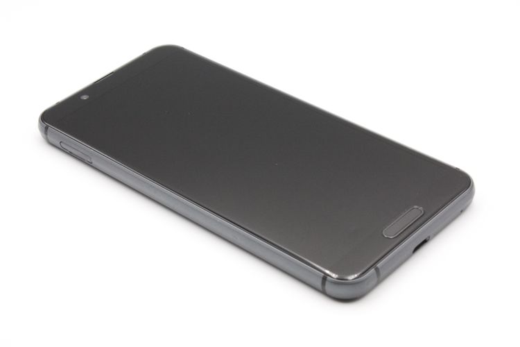 AQUOS sense3 SHV45 Black SIM���å�����Ѥ� B���