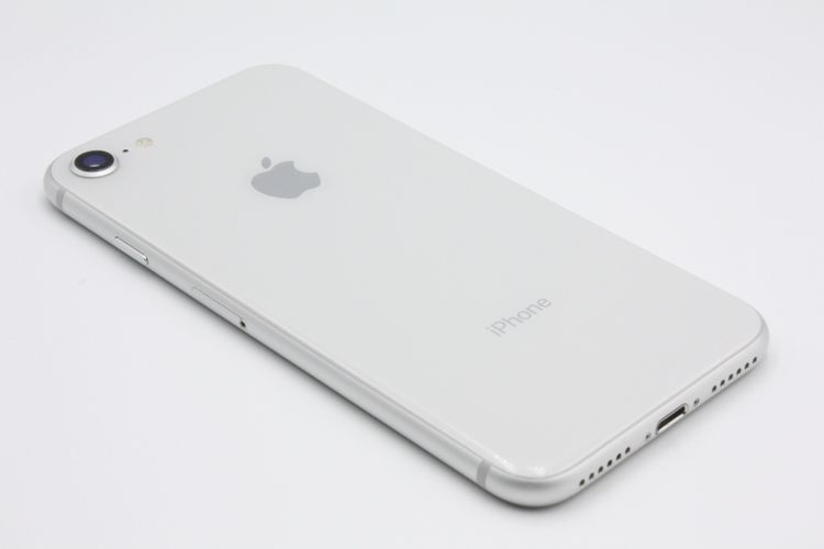 �������ò� iPhone8 64GB SIM���å�����Ѥ� ����С� B���