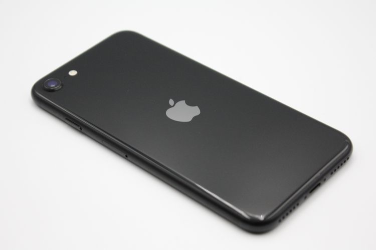 �������ò� iPhoneSE ��2���� 64GB �֥�å� SIM���å�����Ѥ� B���