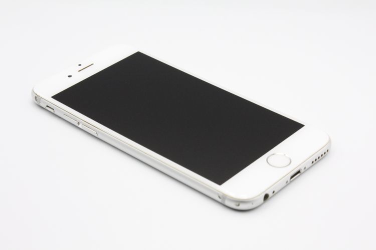 �������ò� �Хåƥ꡼�����ɹ�(95%) iPhone6 64GB ����С� au �������