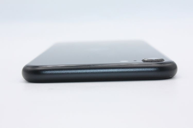 iPhoneSE ��3���� 64GB SIM�ե꡼ �ߥåɥʥ��� B���