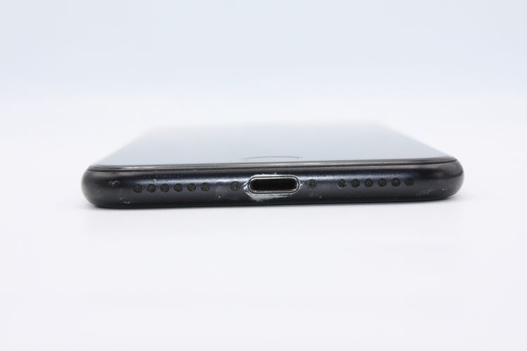 �������ò� iPhoneSE ��2���� 64GB �֥�å� SIM���å�����Ѥ� B���
