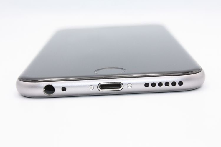 �������ò� �Хåƥ꡼�����ɹ�(100��) iPhone6 16GB ���ڡ������쥤 au B���