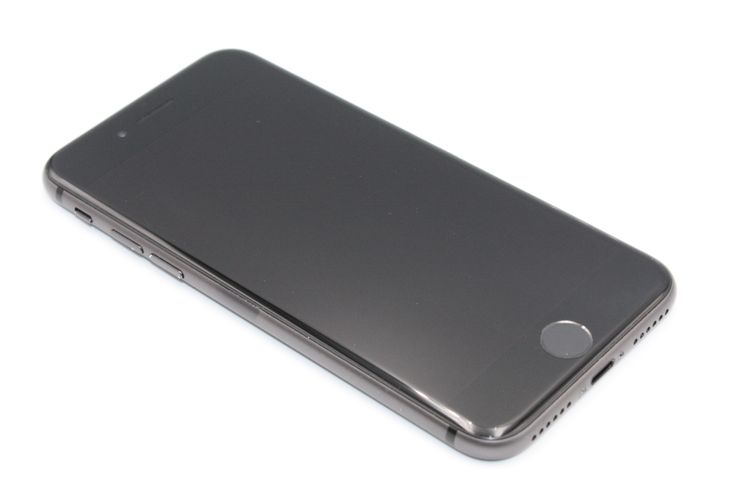 �������ò� iPhone8 64GB SIM���å�����Ѥ� ���ڡ������쥤 C���