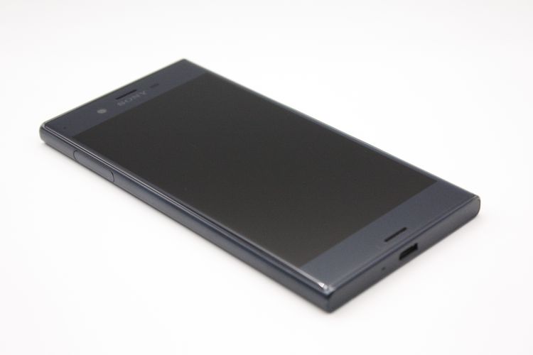 Xperia XZ SOV34 �ե��쥹�ȥ֥롼 SIM���å�����Ѥ� C���