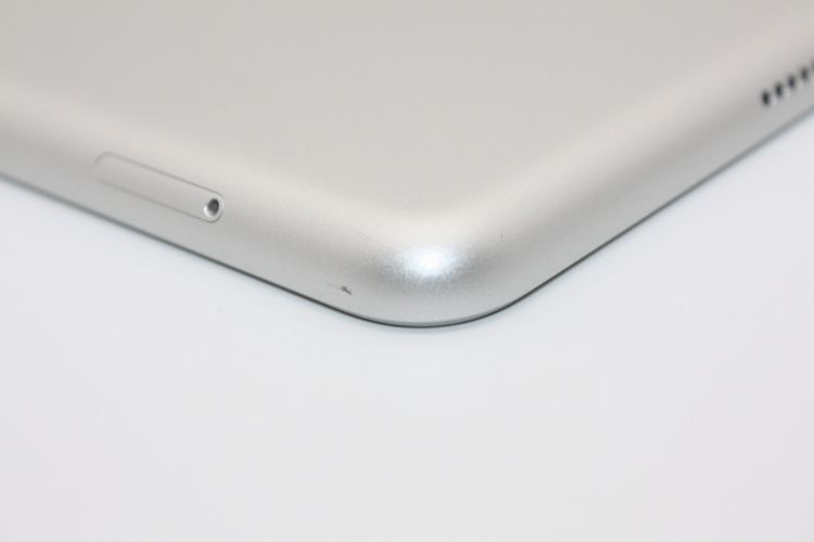 iPad ��7���� Wi-Fi+Cellular 32GB SIM�ե꡼ ����С� B���