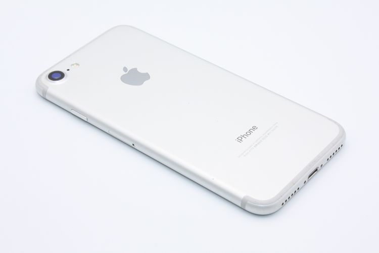 iPhone7 32GB SIMåѤ С B