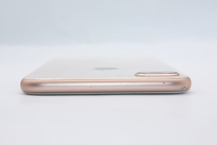 �������ò� iPhone8Plus 64GB SIM���å�����Ѥ� ��å� C���