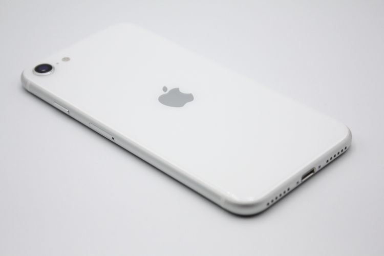 iPhoneSE ��2���� 64GB �ۥ磻�� SIM�ե꡼ C���