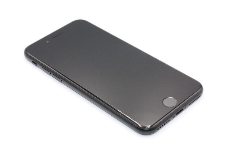 iPhoneSE ��3���� 64GB SIM�ե꡼ �ߥåɥʥ��� B���