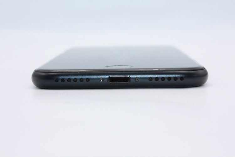 iPhoneSE ��3���� 64GB SIM�ե꡼ �ߥåɥʥ��� B���