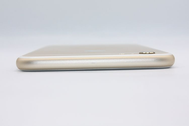 �������ò� iPhone6Plus 16GB au ������� B���