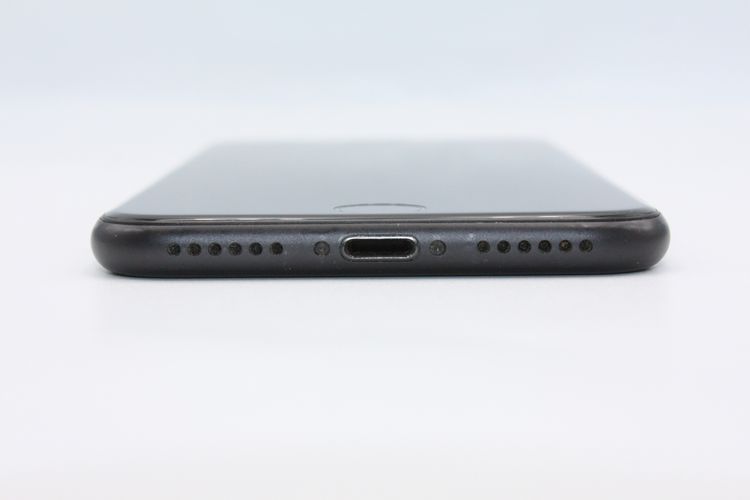 iPhone7 32GB SIM���å�����Ѥ� �֥�å� C���