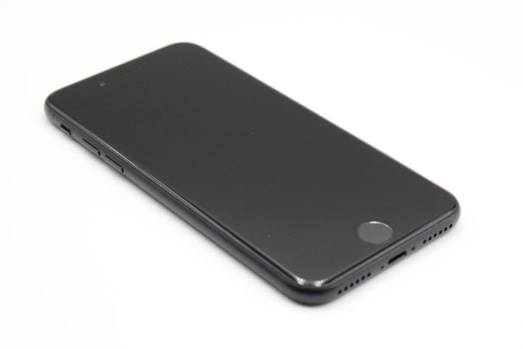 iPhoneSE ��3���� 64GB SIM�ե꡼ �ߥåɥʥ��� C���
