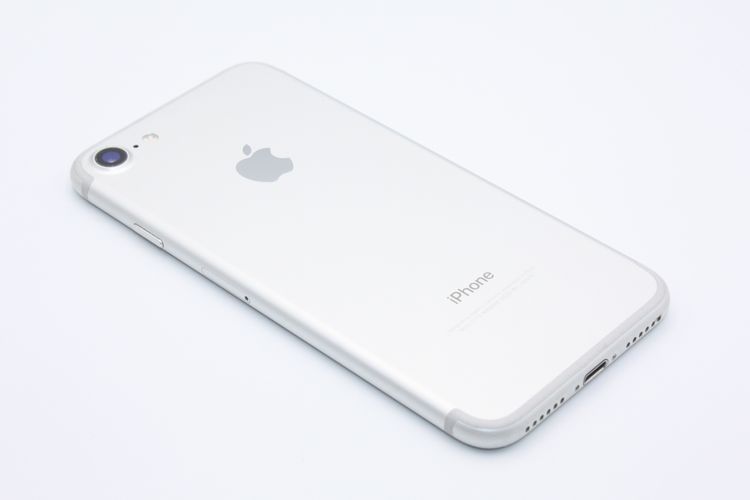 iPhone7 32GB SIMåѤ С B