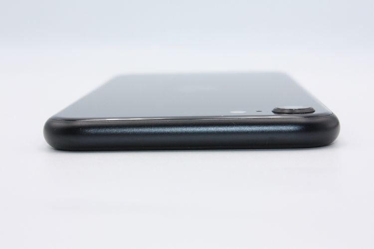 iPhoneSE ��3���� 64GB SIM�ե꡼ �ߥåɥʥ��� B���