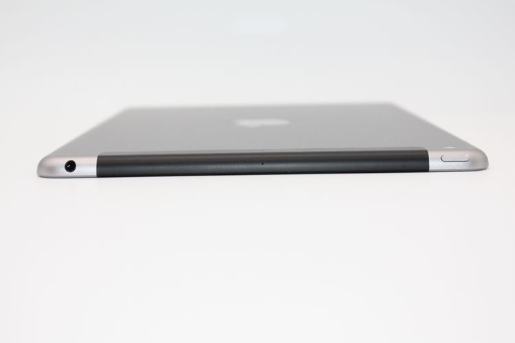 iPad ��5���� Wi-Fi+Cellular��ǥ� 32GB SIM���å�����Ѥ� B���