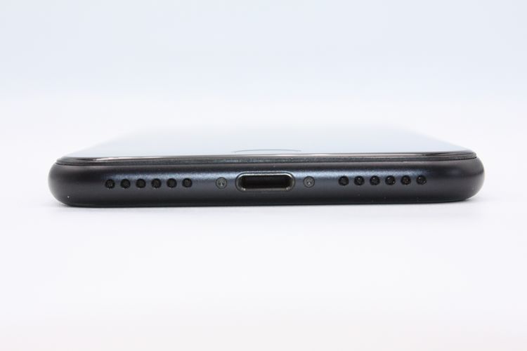 iPhoneSE ��2���� 64GB �֥�å� SIM���å�����Ѥ� B���