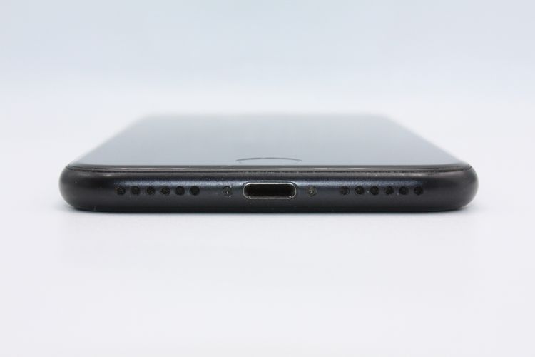�������ò� iPhoneSE ��2���� 64GB �֥�å� SIM���å�����Ѥ� B���