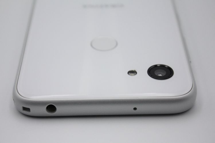 ���� GRATINA KYV48 �ۥ磻�� A���