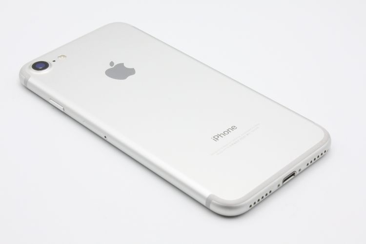 iPhone7 32GB SIM���å�����Ѥ� ����С� B���
