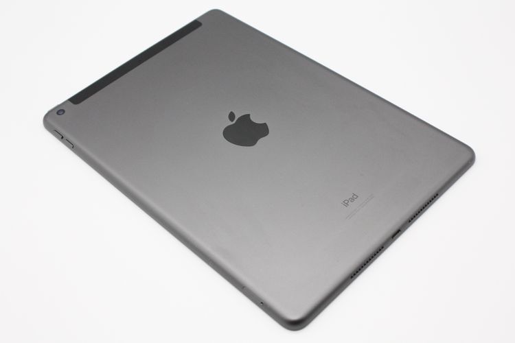 iPad ��9���� 64GB Wi-Fi + Cellular��ǥ� ���ڡ������쥤 B���