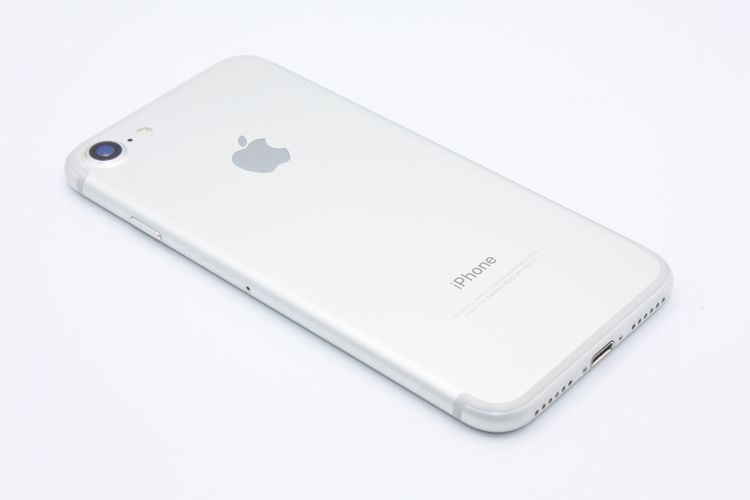 �Хåƥ꡼�����ɹ�(96%) iPhone7 32GB SIM���å�����Ѥ� ����С� B���
