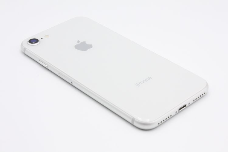 �������ò� iPhone8 64GB SIM���å�����Ѥ� ����С� C���
