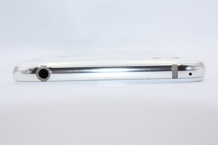 AQUOS R SHV39 �ۥ磻�� B���