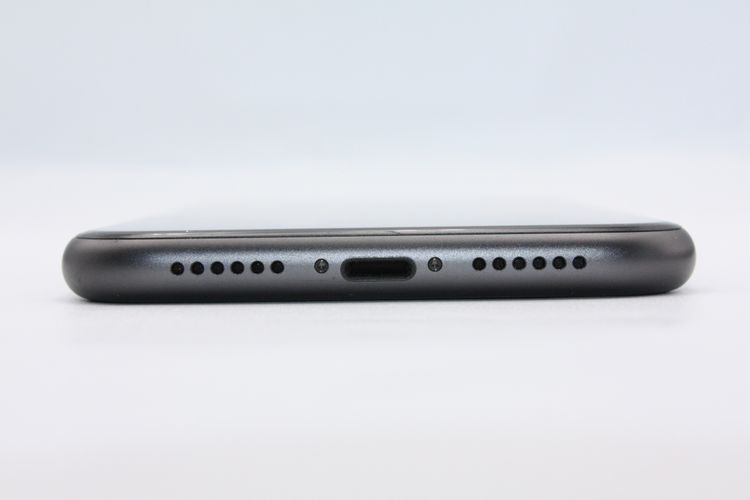 �������ò� iPhone11 64GB SIM���å�����Ѥ� �֥�å� C���