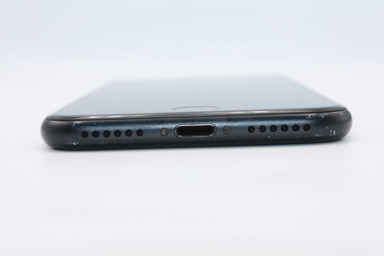 iPhoneSE ��3���� 64GB SIM�ե꡼ �ߥåɥʥ��� C���