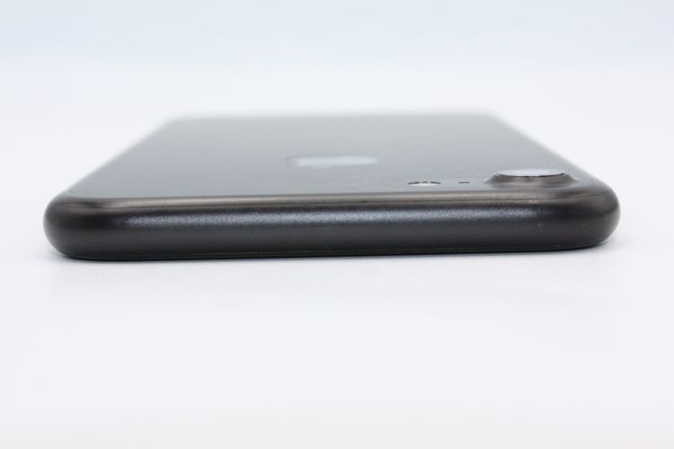 iPhone7 32GB SIM���å�����Ѥ� �֥�å� C���