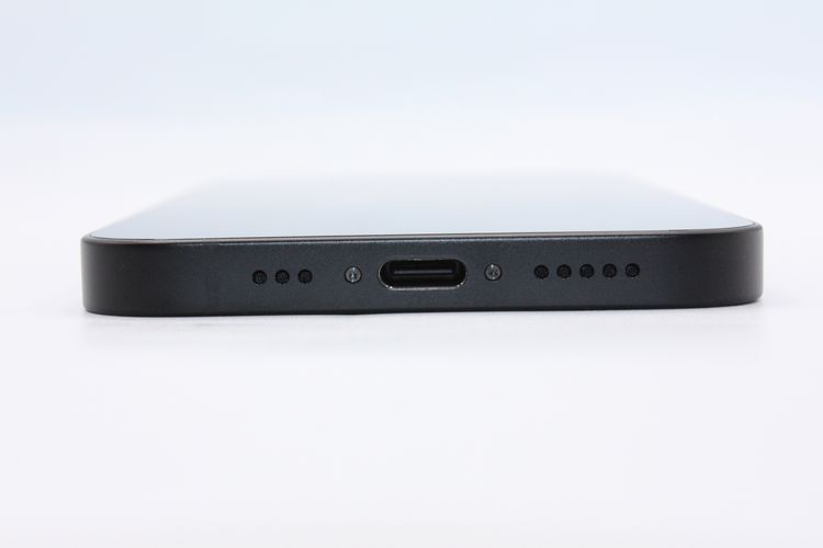 ���� �Хåƥ꡼�����ɹ�(100%) iPhone16e 128GB �֥�å� A���