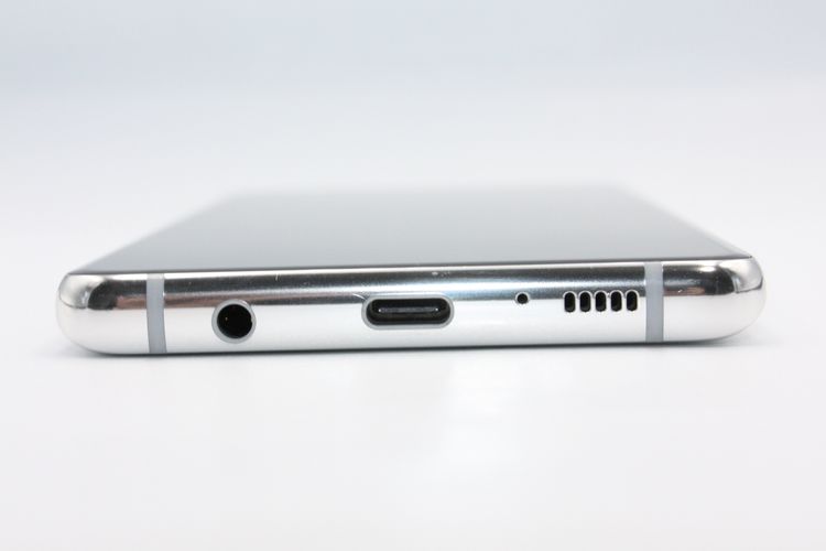 �������ò� Galaxy A51 5G SCG07 �ۥ磻�� SIM���å�����Ѥ� B���