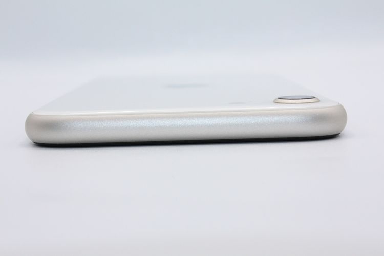 ���� iPhoneSE ��3���� 64GB SIM�ե꡼ �������饤�� A���