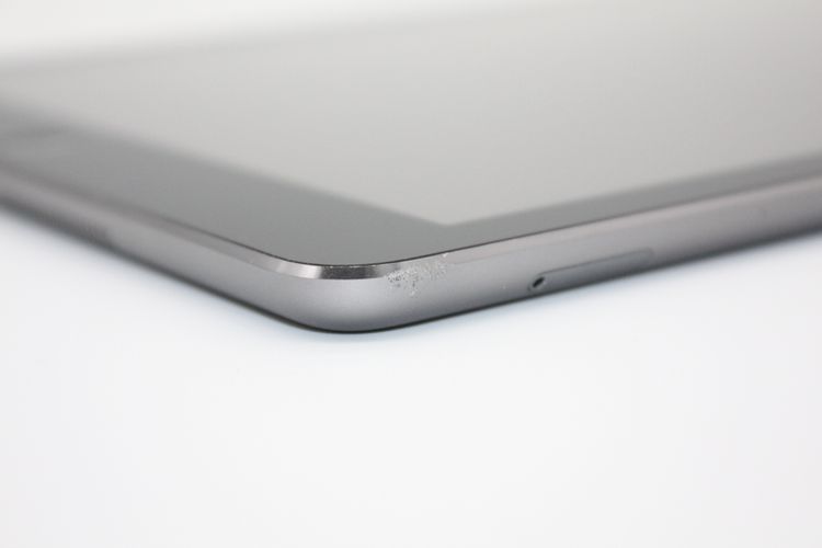 iPad Air 1 Wi-Fi + Cellularǥ 16GB au B