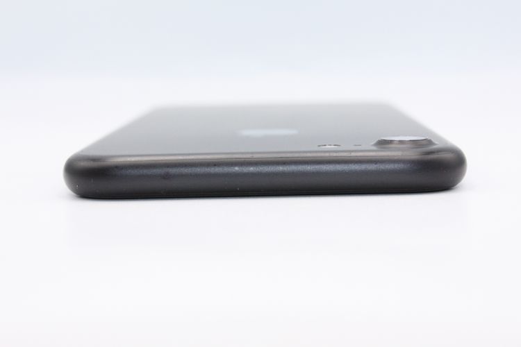 iPhone7 32GB SIM���å�����Ѥ� �֥�å� B���