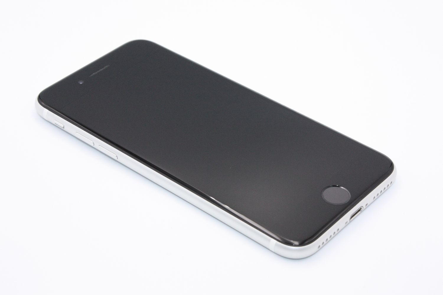 ムスビー｜美品 バッテリー状態良好(95％) iPhoneSE 第2世代 64GB 