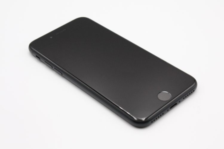 iPhoneSE ��3���� 64GB SIM�ե꡼ �ߥåɥʥ��� C���