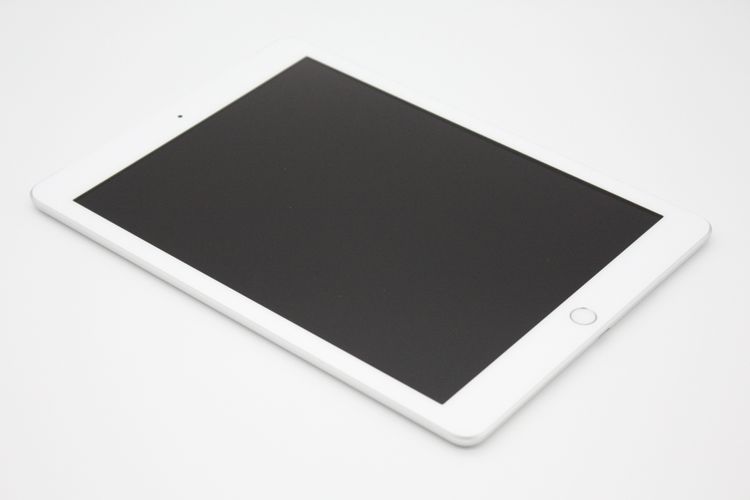 �ò� iPad ��6���� 32GB Wi-Fi+Cellular��ǥ� Silver B���