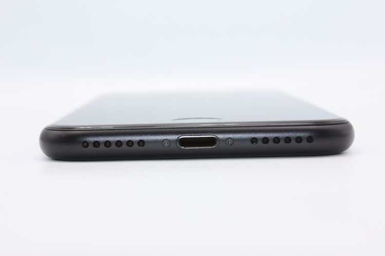 iPhoneSE ��2���� 64GB �֥�å� SIM���å�����Ѥ� C���
