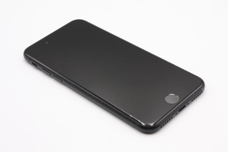 iPhoneSE ��3���� 64GB SIM�ե꡼ �ߥåɥʥ��� C���