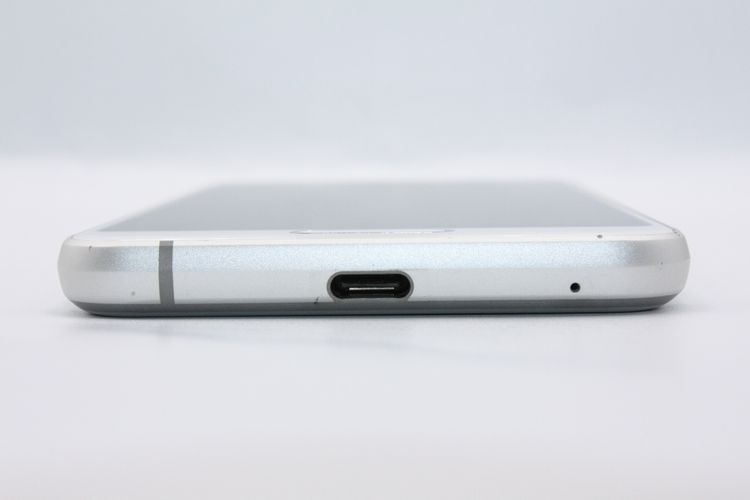 AQUOS sense3 SH-02M ����С��ۥ磻�� SIM���å�����Ѥ� B���