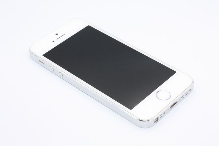 �������ò� iPhone5s 16GB au ����С� C���