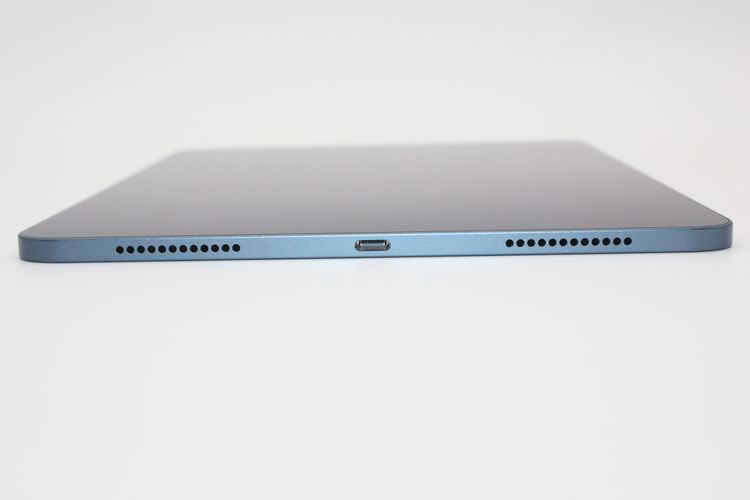 ���� iPad Air ��5���� Wi-Fi 64GB �֥롼 A���