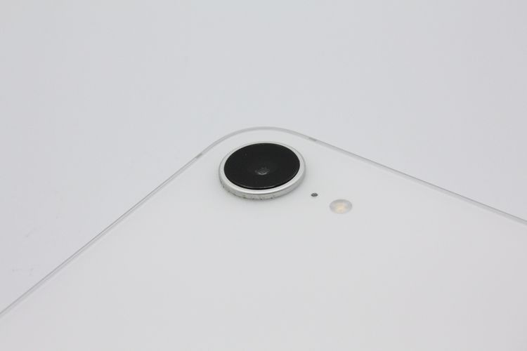 ����Ʊ���� �Хåƥ꡼�����ɹ�(99%) iPhone16e 128GB �ۥ磻��